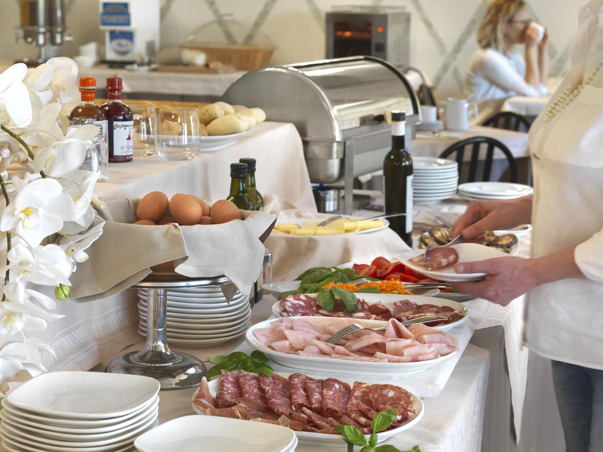 Hotel Ristorante Alcide Poggibonsi Bagian luar foto